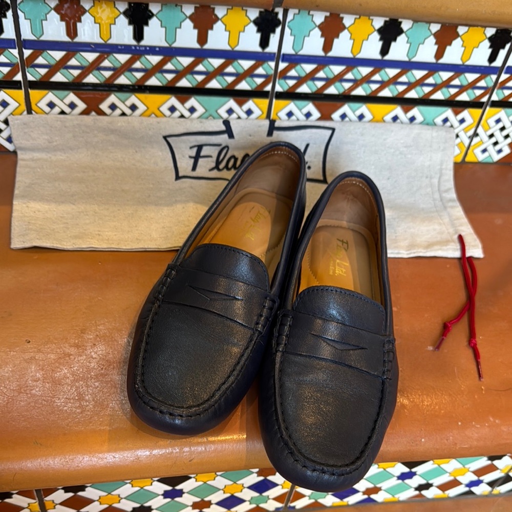 🇺🇸 Navy Leather Penny Loafers 🇺🇸 WORN ONCE!